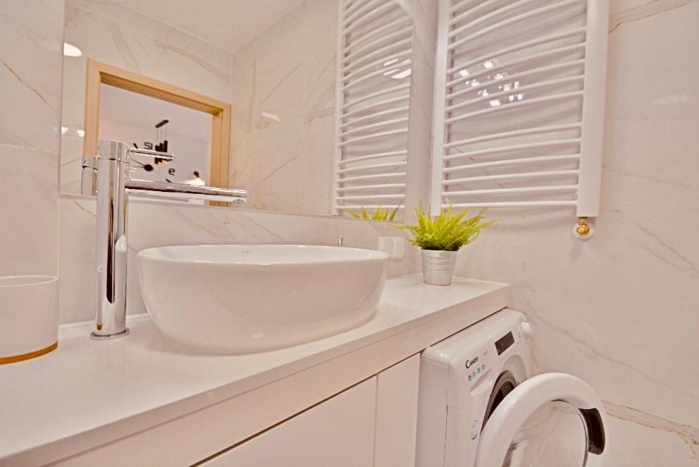 Apartment Green With Private Bike Storage Swinoujscie Dış mekan fotoğraf
